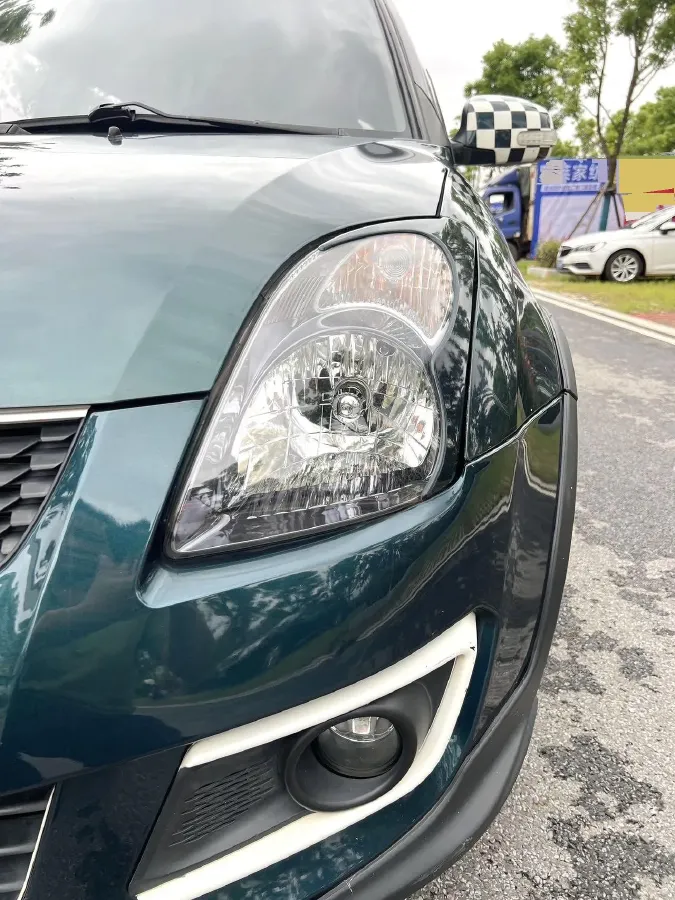 2015 Suzuki Swift 1.5L 103HP L4 4AT,autocango,china used car exporter,china ev exporter,chinese used car exporter,chinese used ev exporter