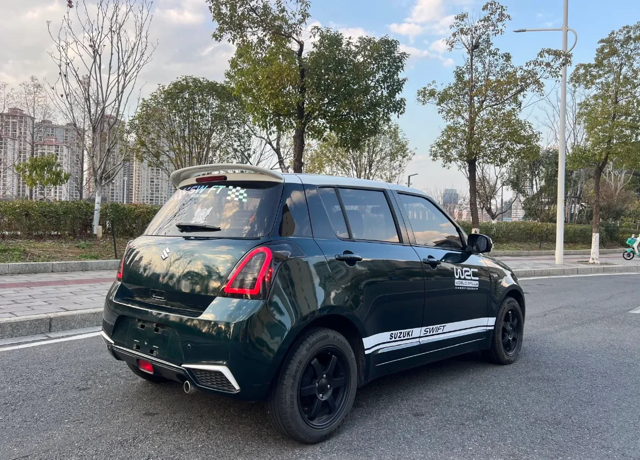 2015 Suzuki Swift 1.5L 103HP L4 4AT,autocango,china used car exporter,china ev exporter,chinese used car exporter,chinese used ev exporter
