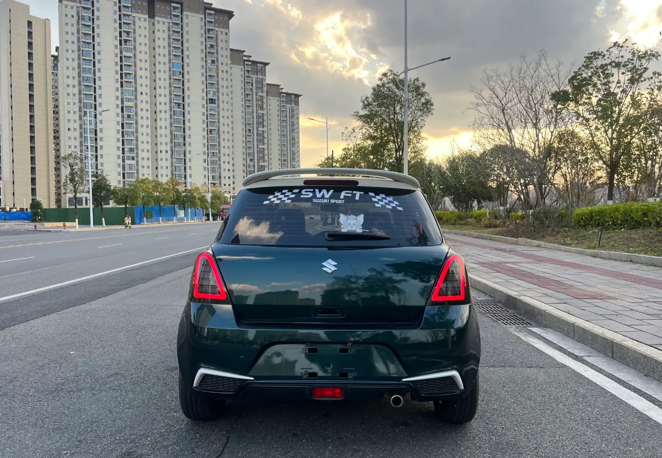 2015 Suzuki Swift 1.5L 103HP L4 4AT,autocango,china used car exporter,china ev exporter,chinese used car exporter,chinese used ev exporter