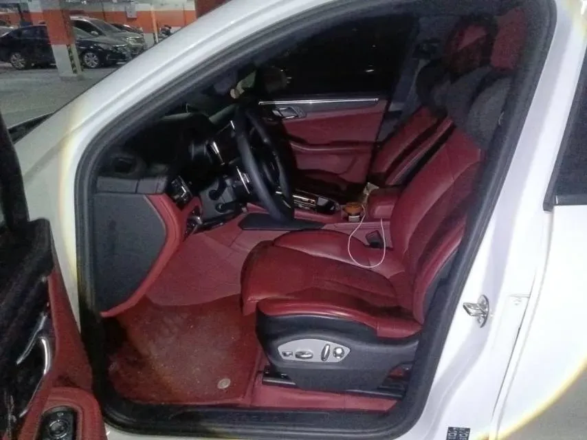 2024 Porsche Macan 2.0T 265HP L4 7DCT,autocango,china used car exporter,china ev exporter,chinese used car exporter,chinese used ev exporter