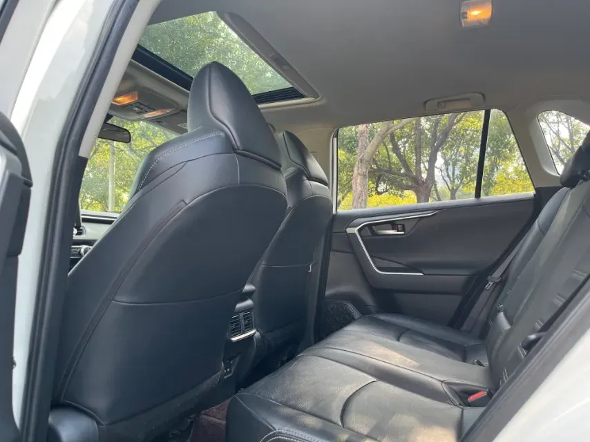 2021 Toyota Wildlander 2.0L 171HP L4 CVT,autocango,china used car exporter,china ev exporter,chinese used car exporter,chinese used ev exporter