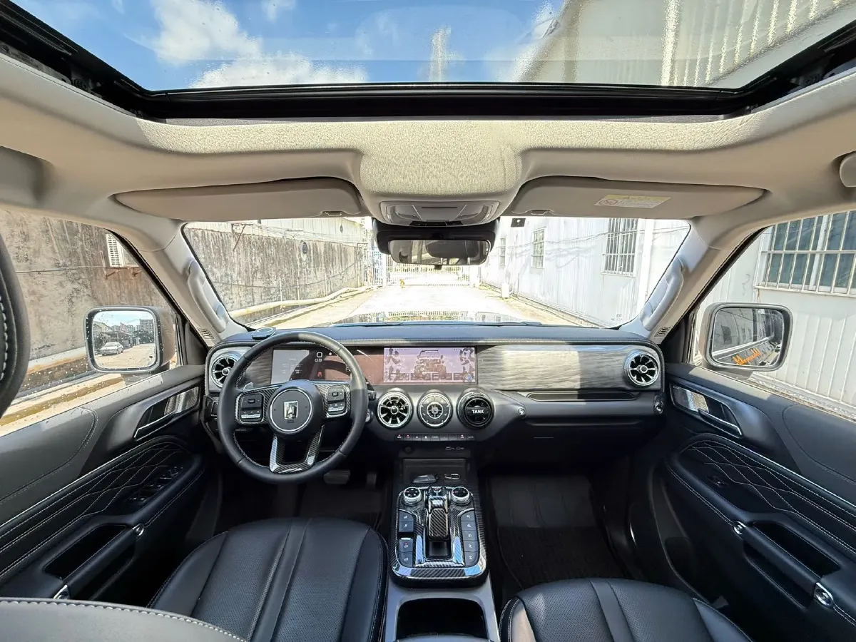 2021 Tank 300 2.0T 227HP L4 8AT,autocango,china used car exporter,china ev exporter,chinese used car exporter,chinese used ev exporter