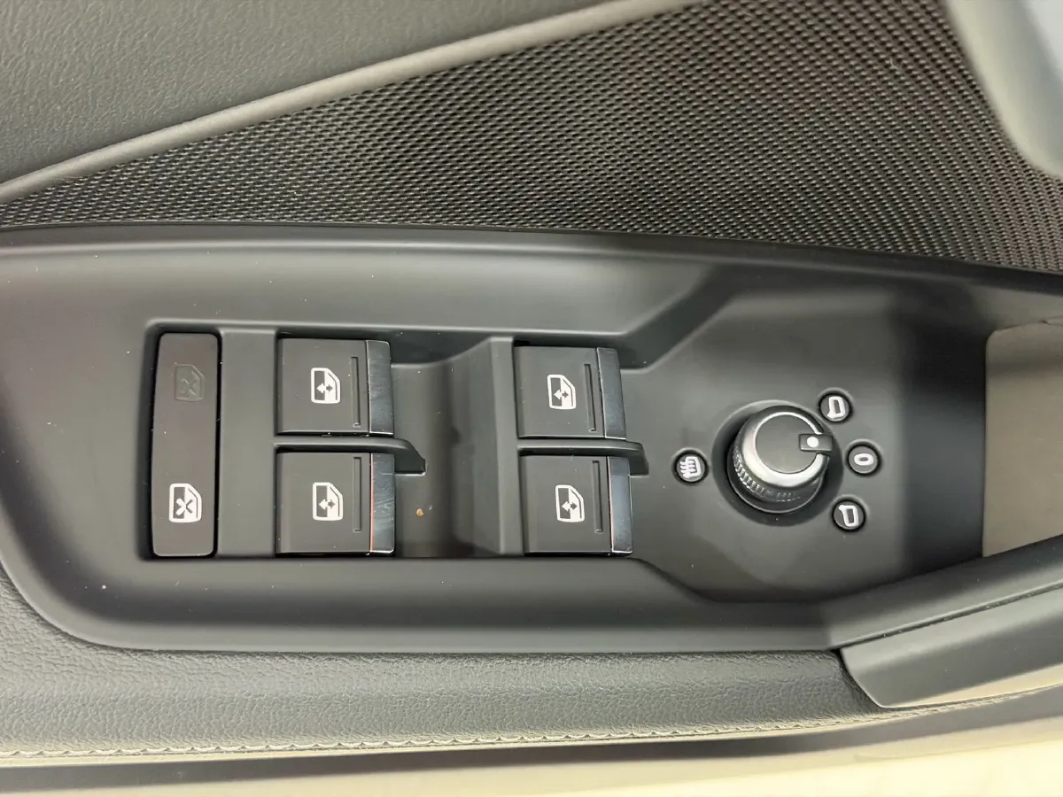 2023 Audi A3 1.4T 150HP L4 7DCT,autocango,china used car exporter,china ev exporter,chinese used car exporter,chinese used ev exporter