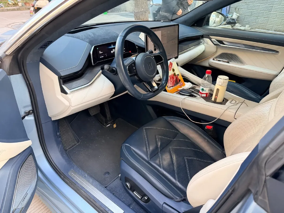 2023 Zeekr 001 BEV 100KWH,autocango,china used car exporter,china ev exporter,chinese used car exporter,chinese used ev exporter