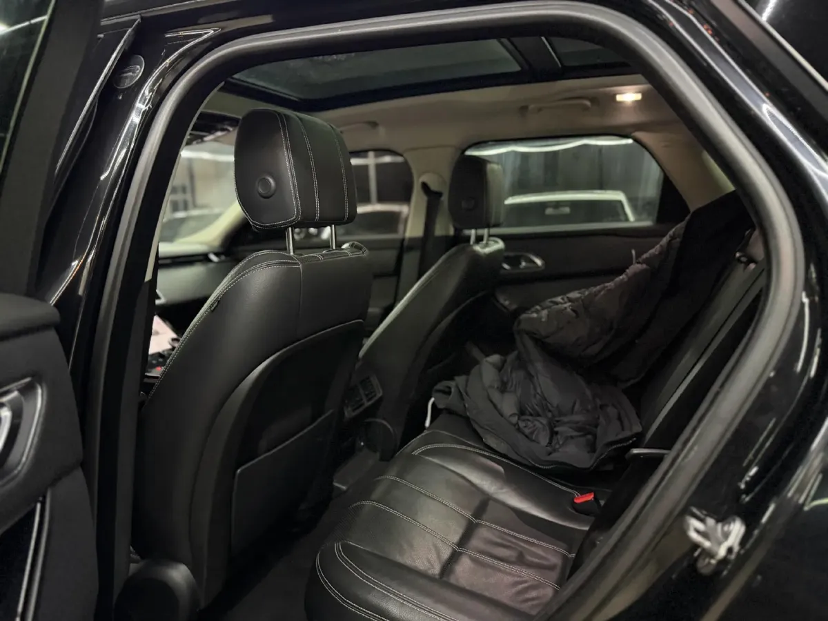 2018 Land Rover Range Rover Velar 2.0T 250HP L4 8AT,autocango,china used car exporter,china ev exporter,chinese used car exporter,chinese used ev exporter