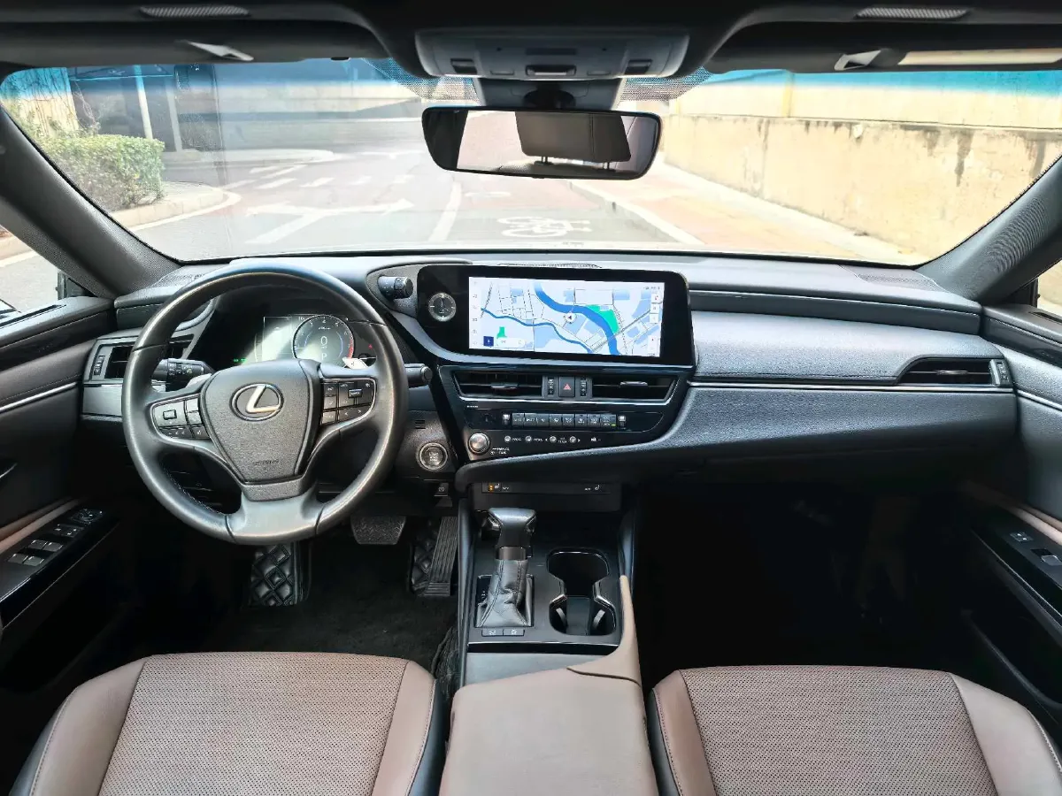 2023 Lexus ES 2.0L 173HP L4 CVT,autocango,china used car exporter,china ev exporter,chinese used car exporter,chinese used ev exporter