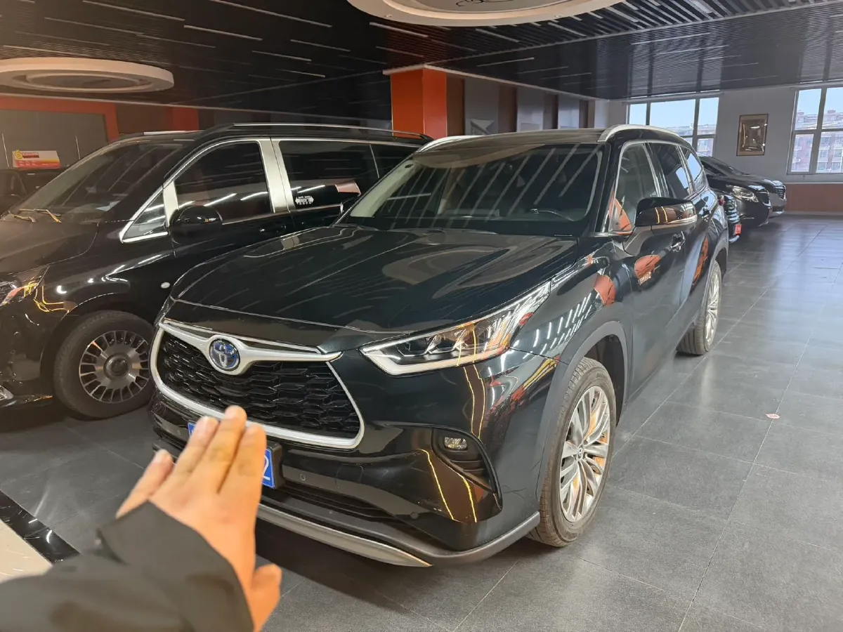 2022 Toyota Highlander 2.5L 192HP L4 E-CVT Hybrid,autocango,china used car exporter,china ev exporter,chinese used car exporter,chinese used ev exporter