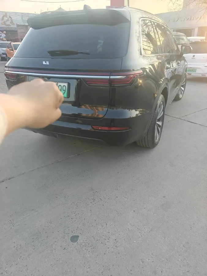 2021 Li ONE Range Extended 131HP REEV 40.5KWH,autocango,china used car exporter,china ev exporter,chinese used car exporter,chinese used ev exporter