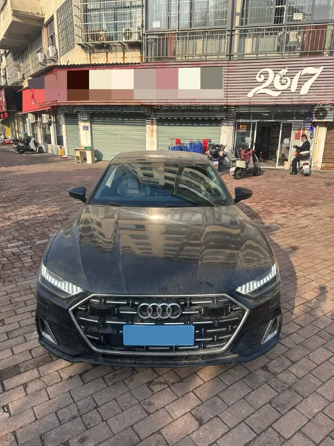 2022 Audi A7L 2.0T 245HP L4 7DCT,autocango,china used car exporter,china ev exporter,chinese used car exporter,chinese used ev exporter