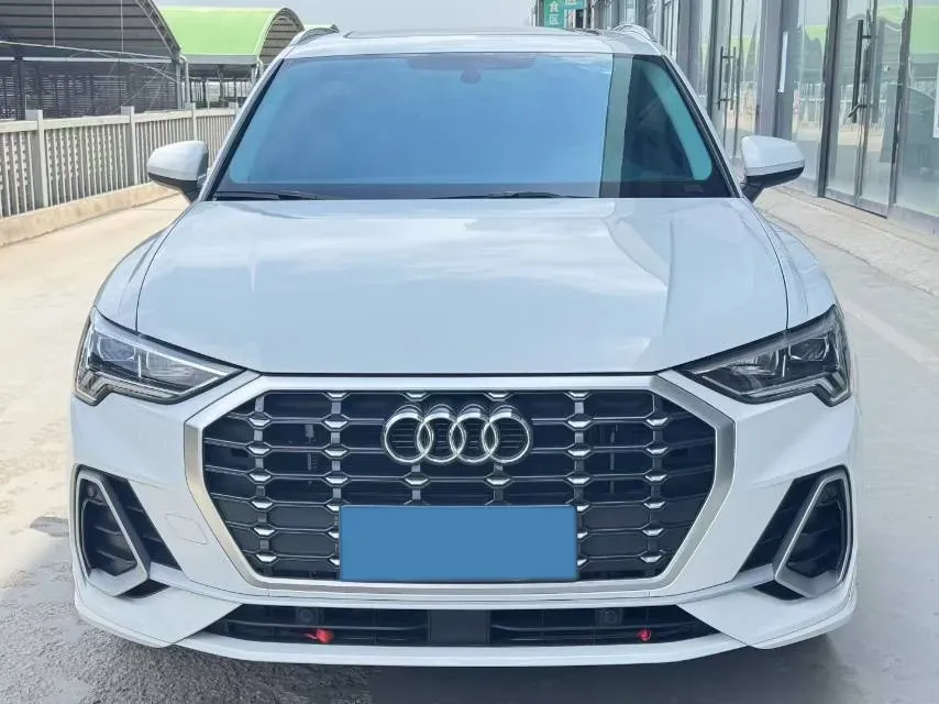 2023 Audi Q3 1.4T 150HP L4 7DCT,autocango,china used car exporter,china ev exporter,chinese used car exporter,chinese used ev exporter