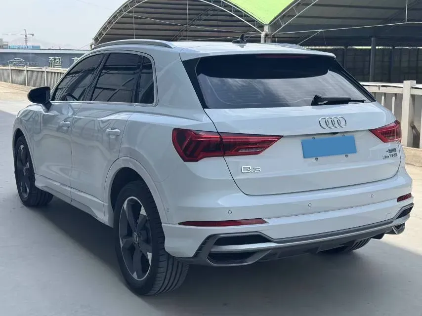 2023 Audi Q3 1.4T 150HP L4 7DCT,autocango,china used car exporter,china ev exporter,chinese used car exporter,chinese used ev exporter