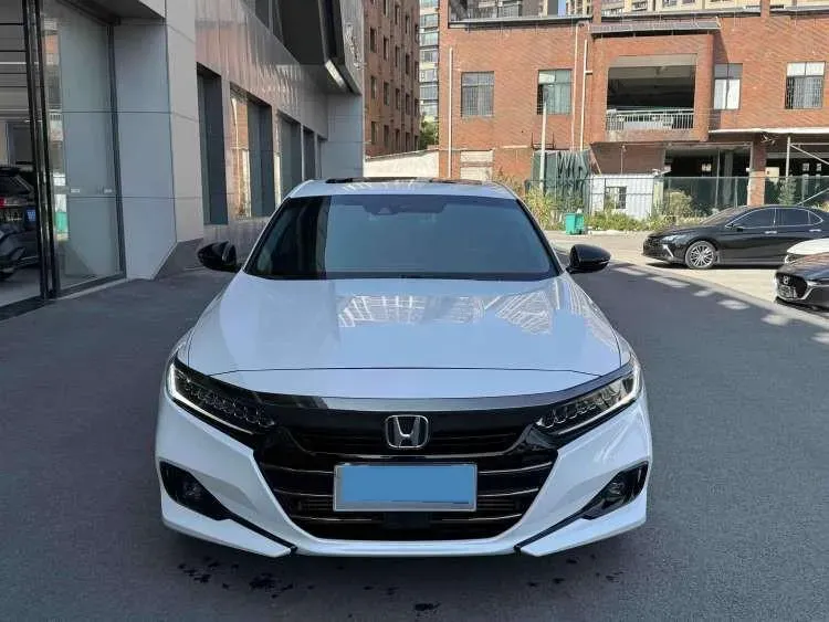 2022 Honda Accord 1.5T 194HP L4 CVT,autocango,china used car exporter,china ev exporter,chinese used car exporter,chinese used ev exporter