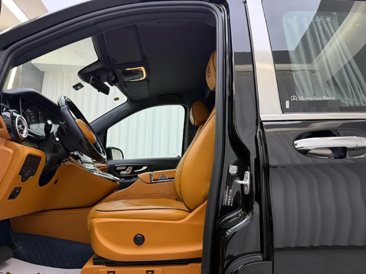 2023 Mercedes-Benz Vito 2.0T 211HP L4 9AT,autocango,china used car exporter,china ev exporter,chinese used car exporter,chinese used ev exporter