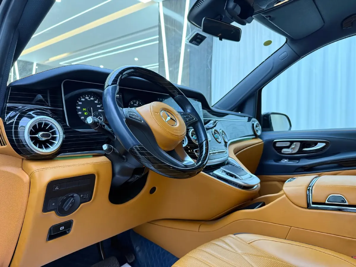 2023 Mercedes-Benz Vito 2.0T 211HP L4 9AT,autocango,china used car exporter,china ev exporter,chinese used car exporter,chinese used ev exporter