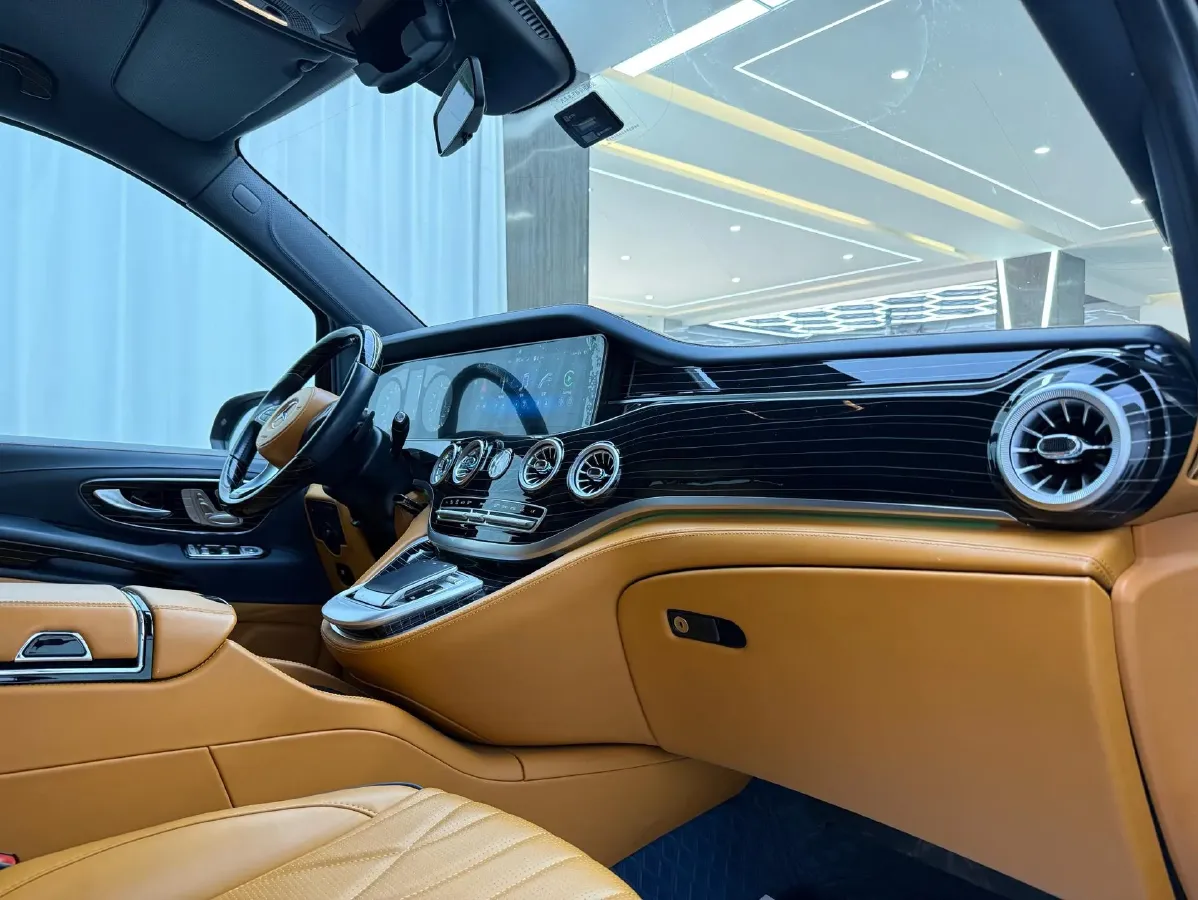 2023 Mercedes-Benz Vito 2.0T 211HP L4 9AT,autocango,china used car exporter,china ev exporter,chinese used car exporter,chinese used ev exporter