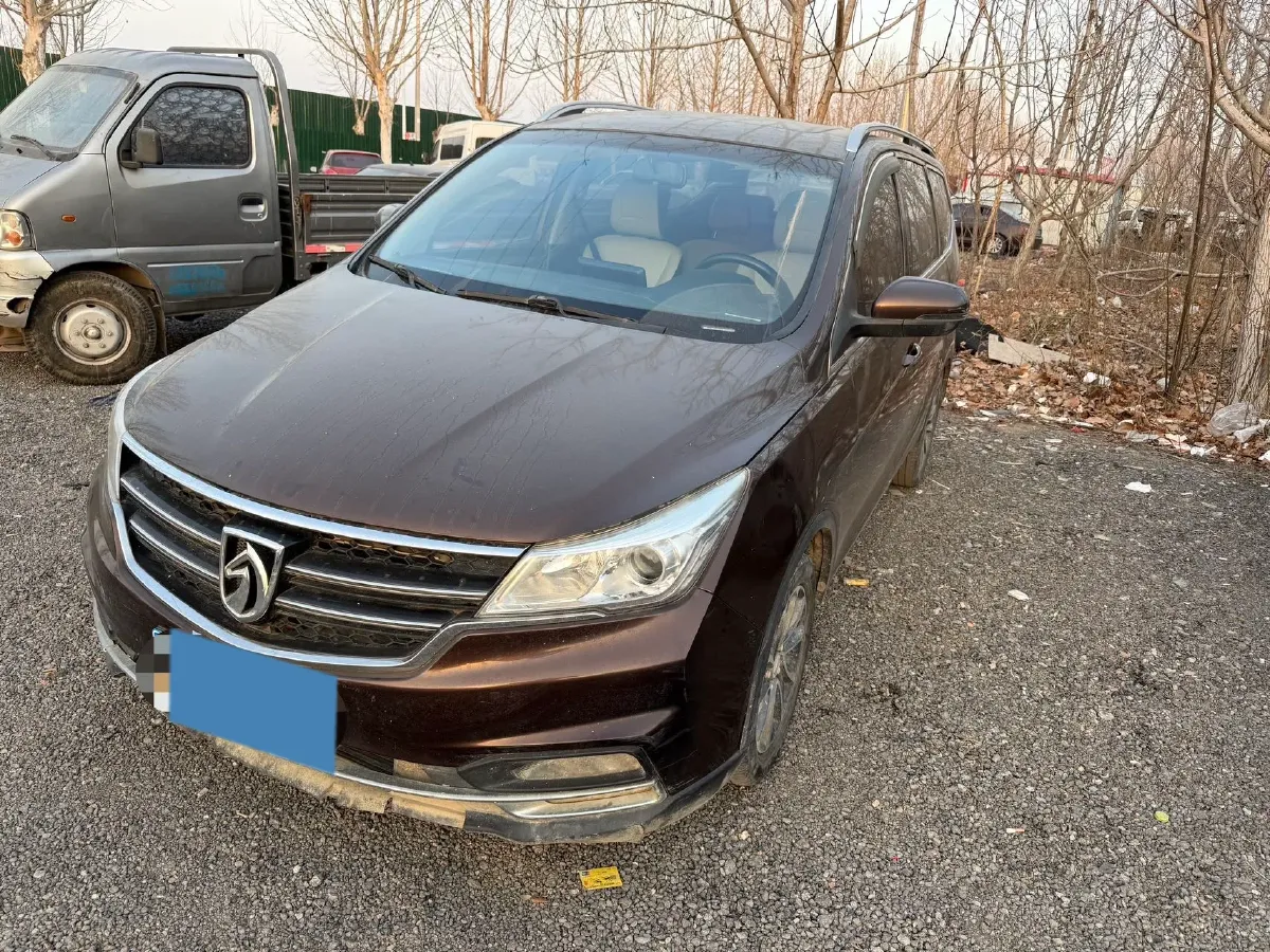 2017 BaoJun 730 1.5T 150HP L4 6DCT,autocango,china used car exporter,china ev exporter,chinese used car exporter,chinese used ev exporter