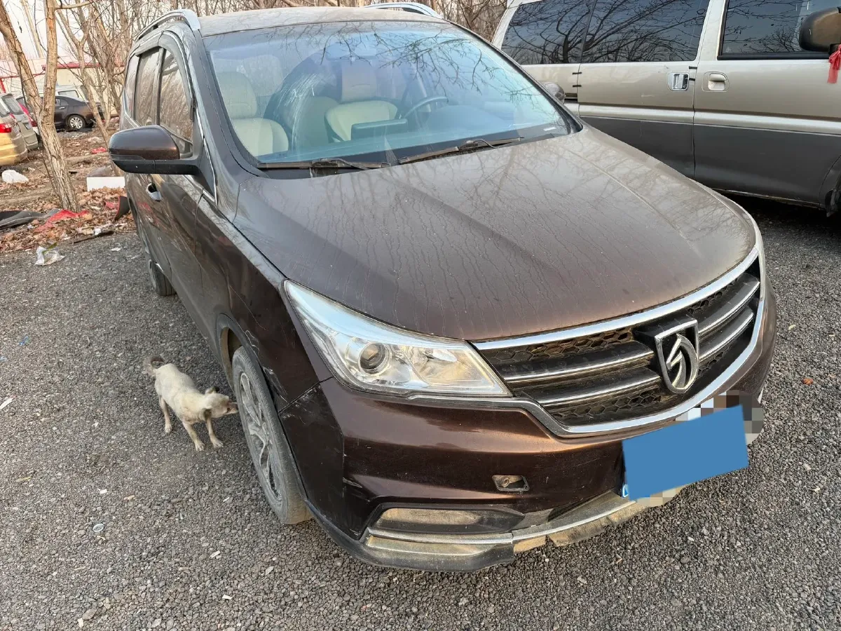 2017 BaoJun 730 1.5T 150HP L4 6DCT,autocango,china used car exporter,china ev exporter,chinese used car exporter,chinese used ev exporter