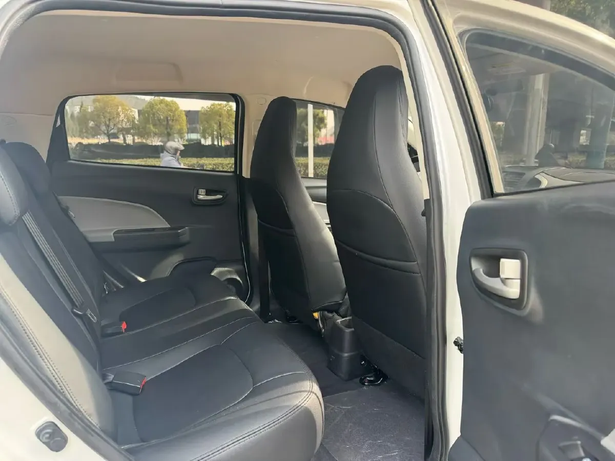 2021 ChangAn BenBen E-Star BEV 32.2KWH,autocango,china used car exporter,china ev exporter,chinese used car exporter,chinese used ev exporter