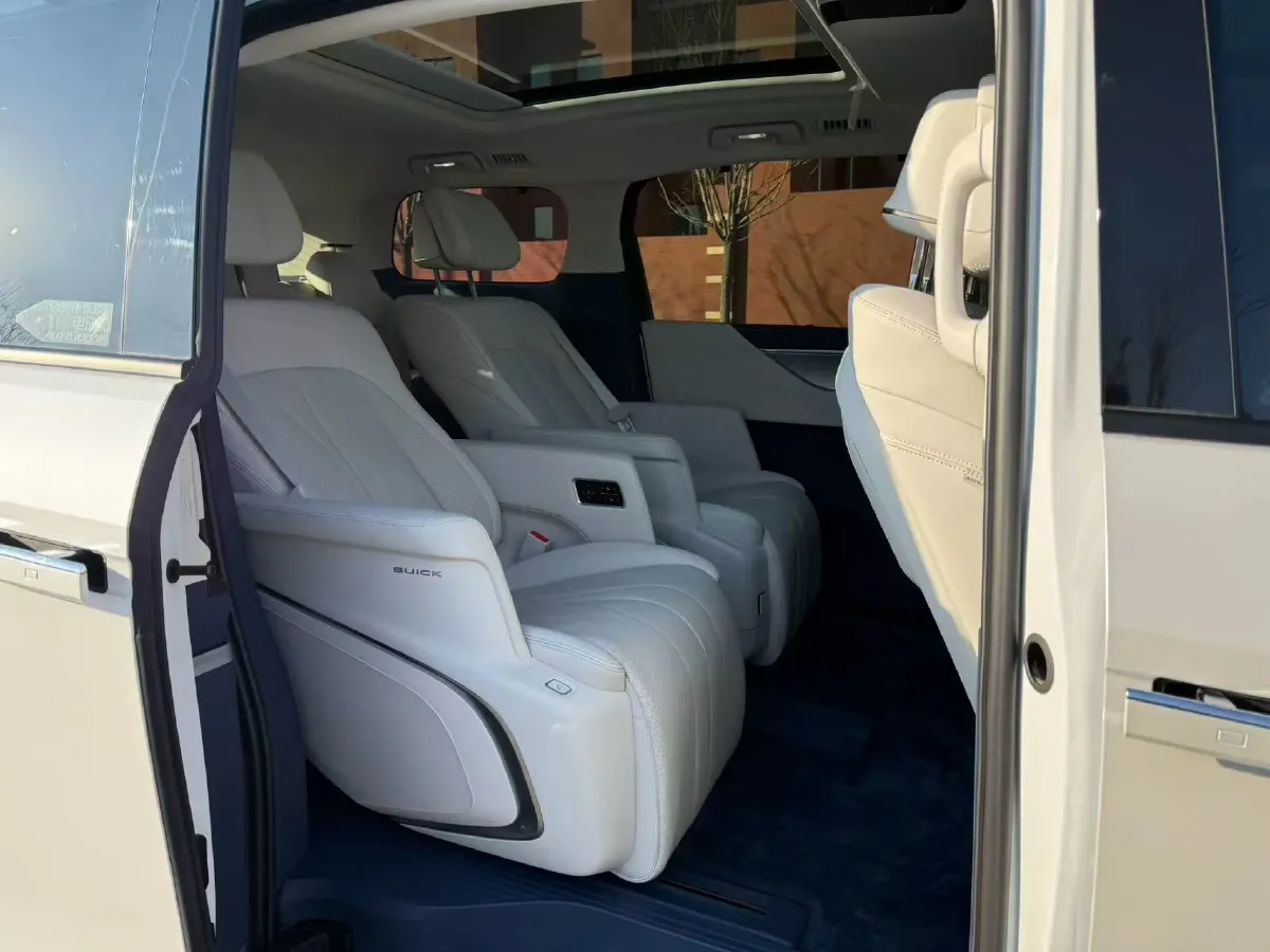 2024 Buick GL8 1.5T 180HP L4 2DHT PHEV 24.4KWH,autocango,china used car exporter,china ev exporter,chinese used car exporter,chinese used ev exporter