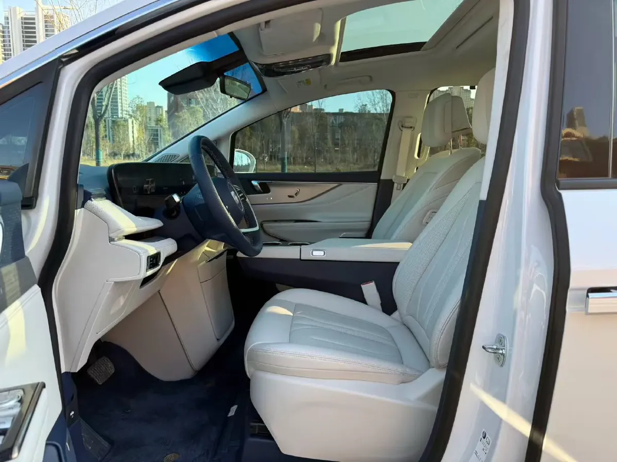 2024 Buick GL8 1.5T 180HP L4 2DHT PHEV 24.4KWH,autocango,china used car exporter,china ev exporter,chinese used car exporter,chinese used ev exporter