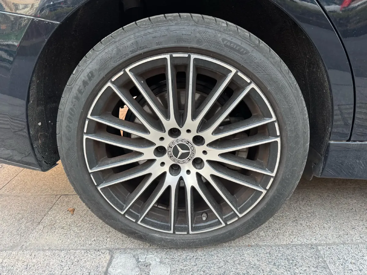 2025 Mercedes-Benz C Class 1.5T 204HP L4 9AT,autocango,china used car exporter,china ev exporter,chinese used car exporter,chinese used ev exporter