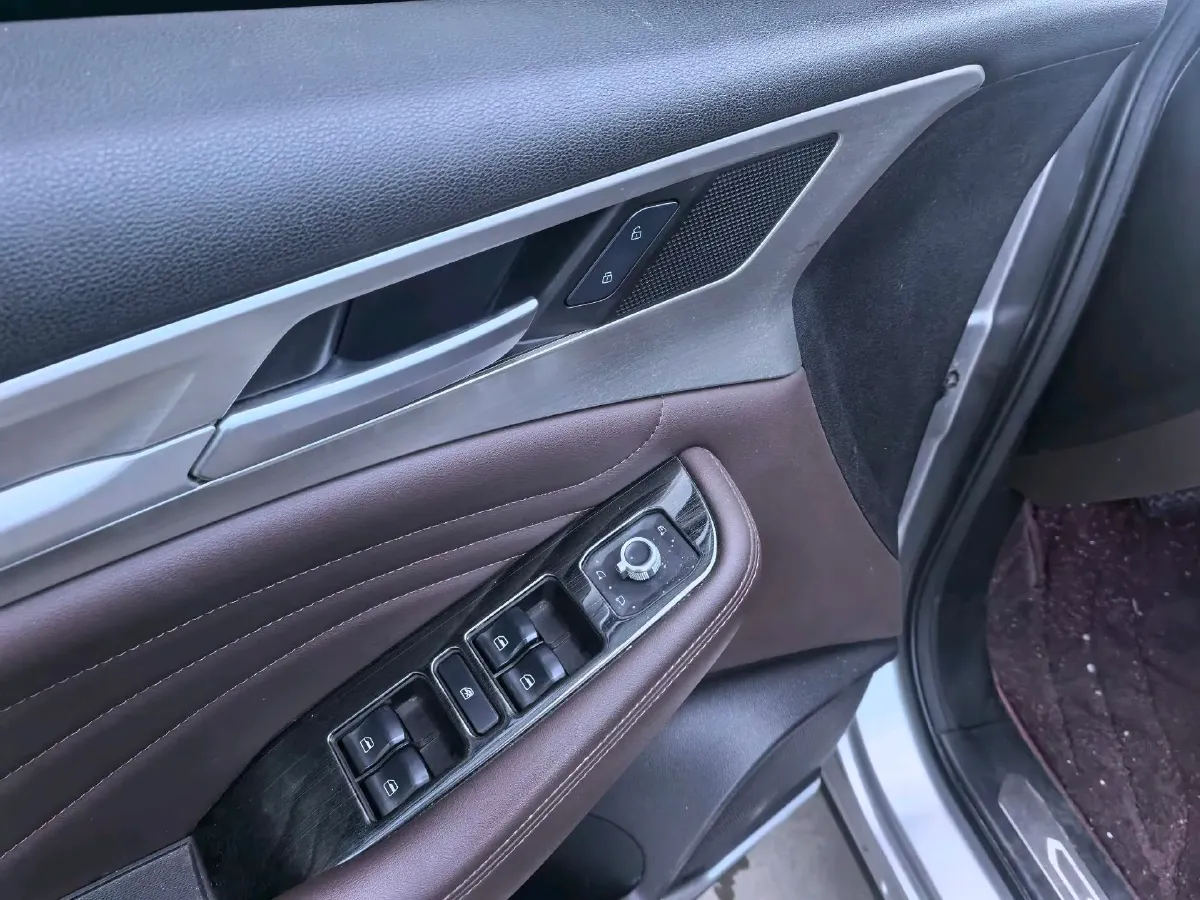 2020 Haval F7 2.0T 224HP L4 7DCT,autocango,china used car exporter,china ev exporter,chinese used car exporter,chinese used ev exporter