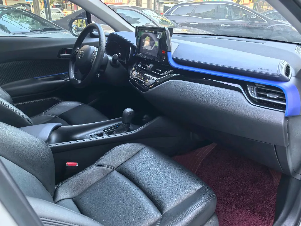 2022 Toyota C-HR 2.0L 171HP L4 CVT,autocango,china used car exporter,china ev exporter,chinese used car exporter,chinese used ev exporter