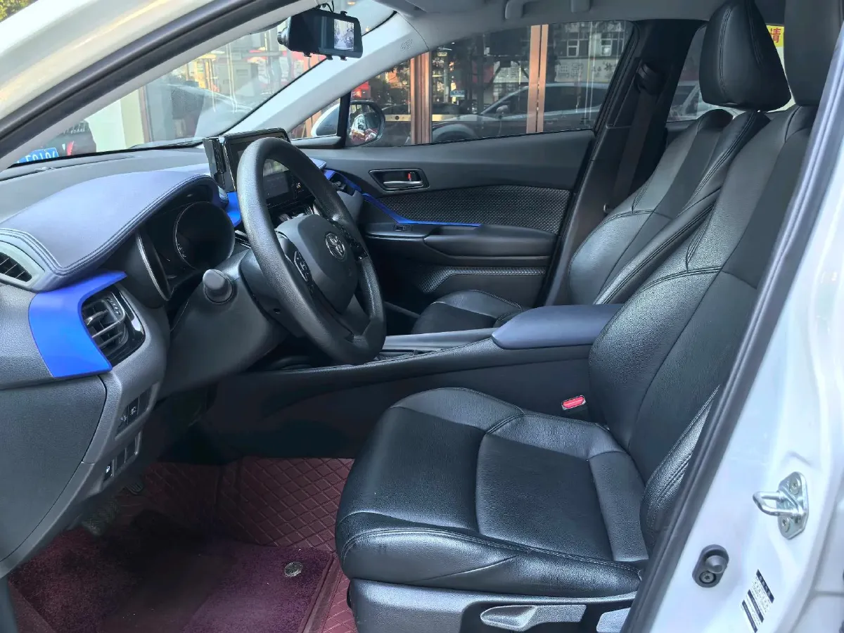 2022 Toyota C-HR 2.0L 171HP L4 CVT,autocango,china used car exporter,china ev exporter,chinese used car exporter,chinese used ev exporter