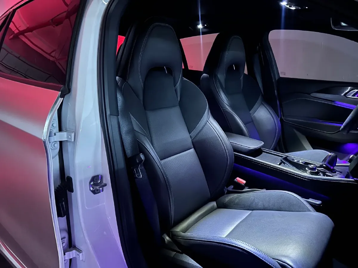 2021 LYNK&CO 03 1.5T 180HP L3 7DCT,autocango,china used car exporter,china ev exporter,chinese used car exporter,chinese used ev exporter