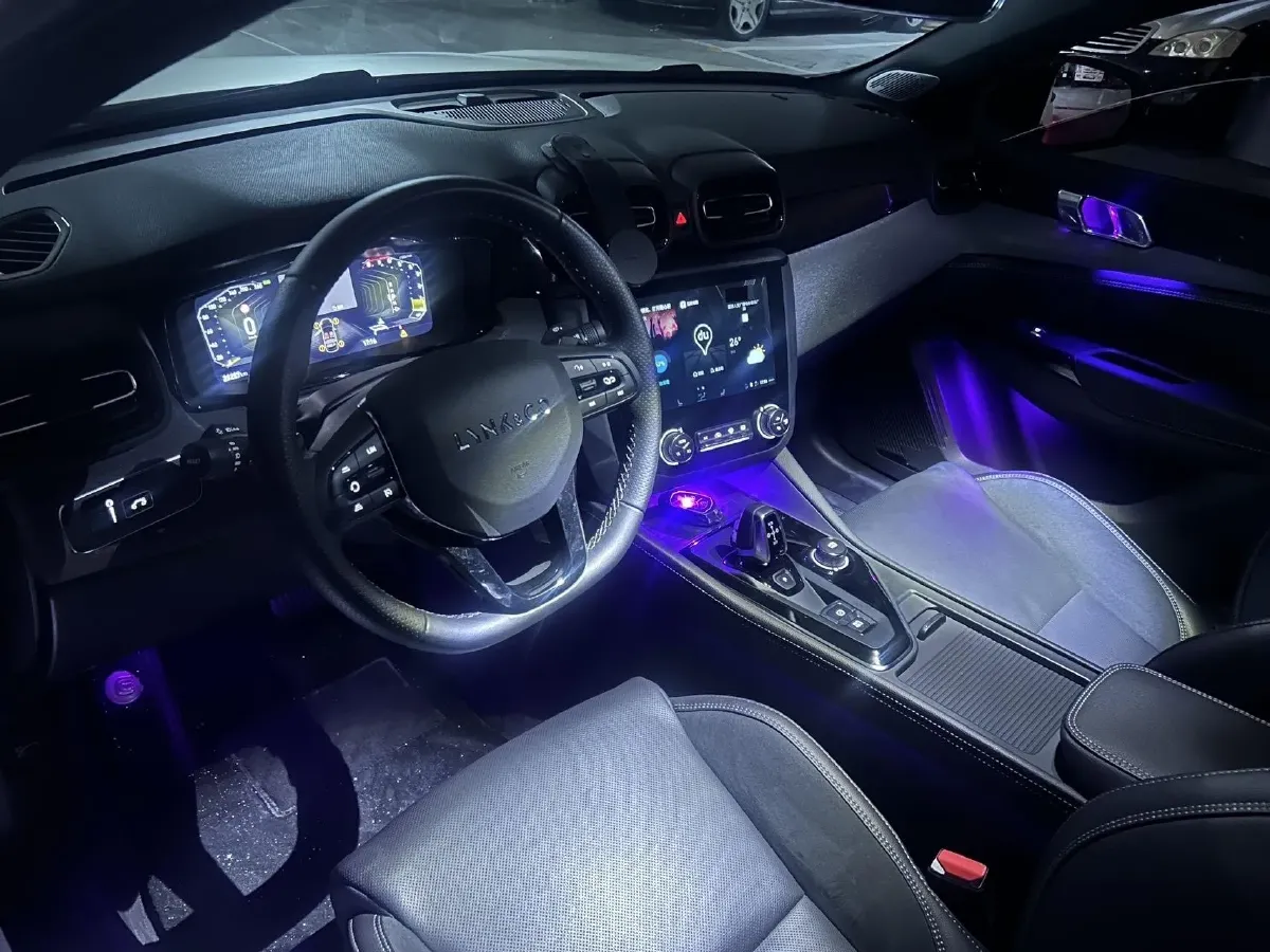 2021 LYNK&CO 03 1.5T 180HP L3 7DCT,autocango,china used car exporter,china ev exporter,chinese used car exporter,chinese used ev exporter