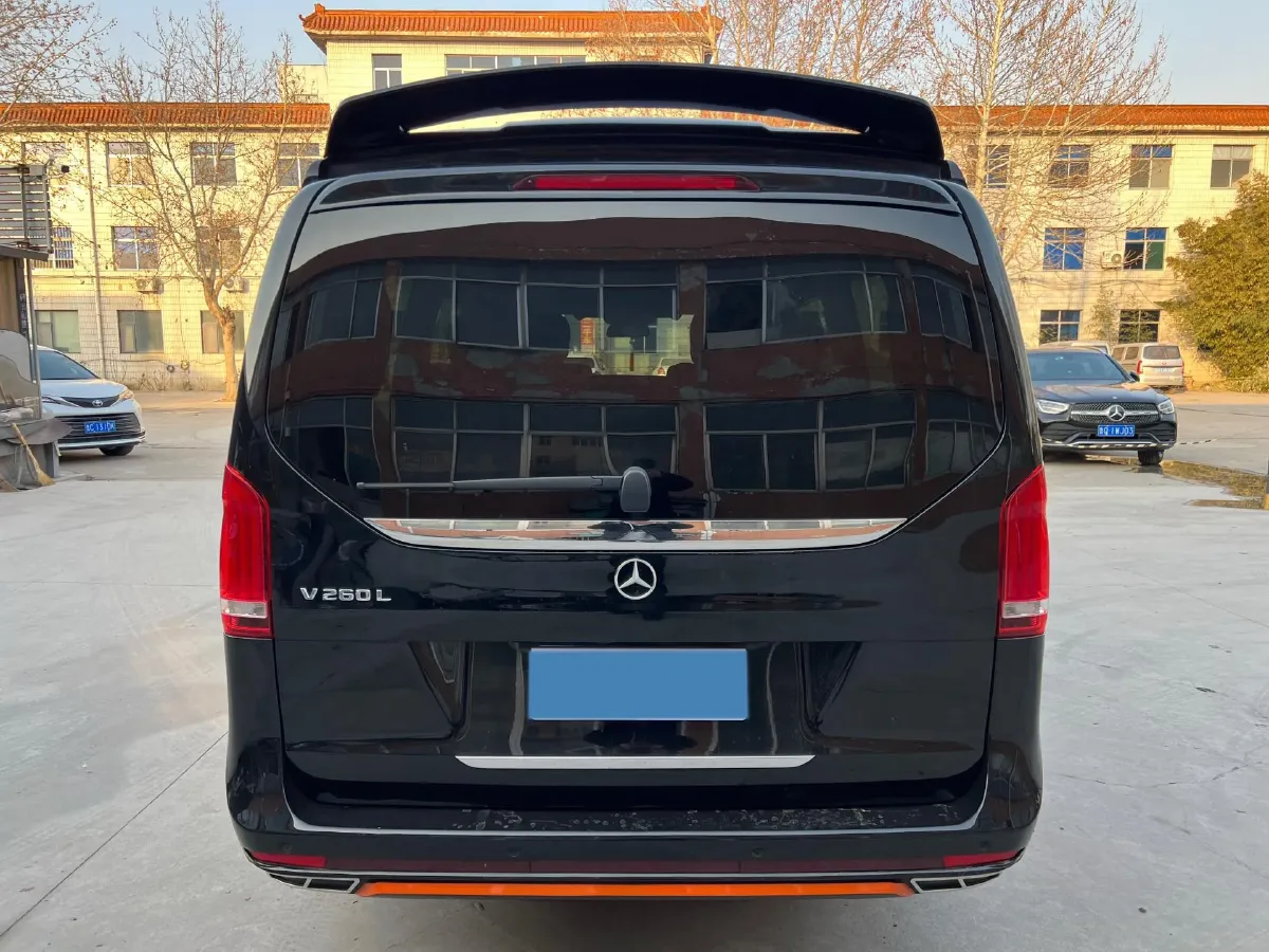 2021 Mercedes-Benz V Class 2.0T 211HP L4 9AT,autocango,china used car exporter,china ev exporter,chinese used car exporter,chinese used ev exporter