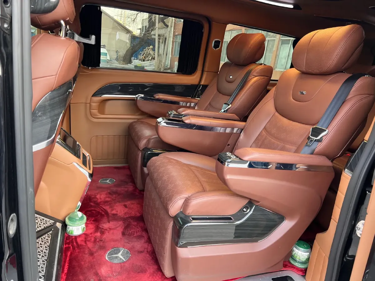 2021 Mercedes-Benz V Class 2.0T 211HP L4 9AT,autocango,china used car exporter,china ev exporter,chinese used car exporter,chinese used ev exporter