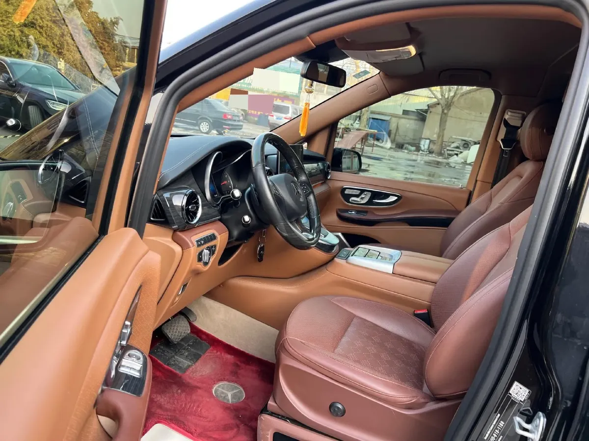 2021 Mercedes-Benz V Class 2.0T 211HP L4 9AT,autocango,china used car exporter,china ev exporter,chinese used car exporter,chinese used ev exporter
