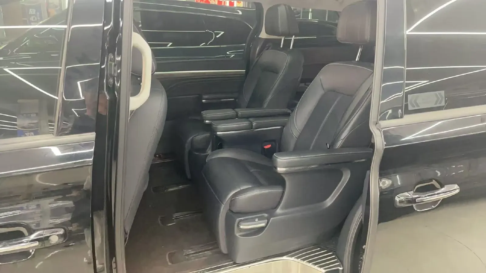 2021 GAC Trumpchi M8 2.0T 252HP L4 8AT,autocango,china used car exporter,china ev exporter,chinese used car exporter,chinese used ev exporter