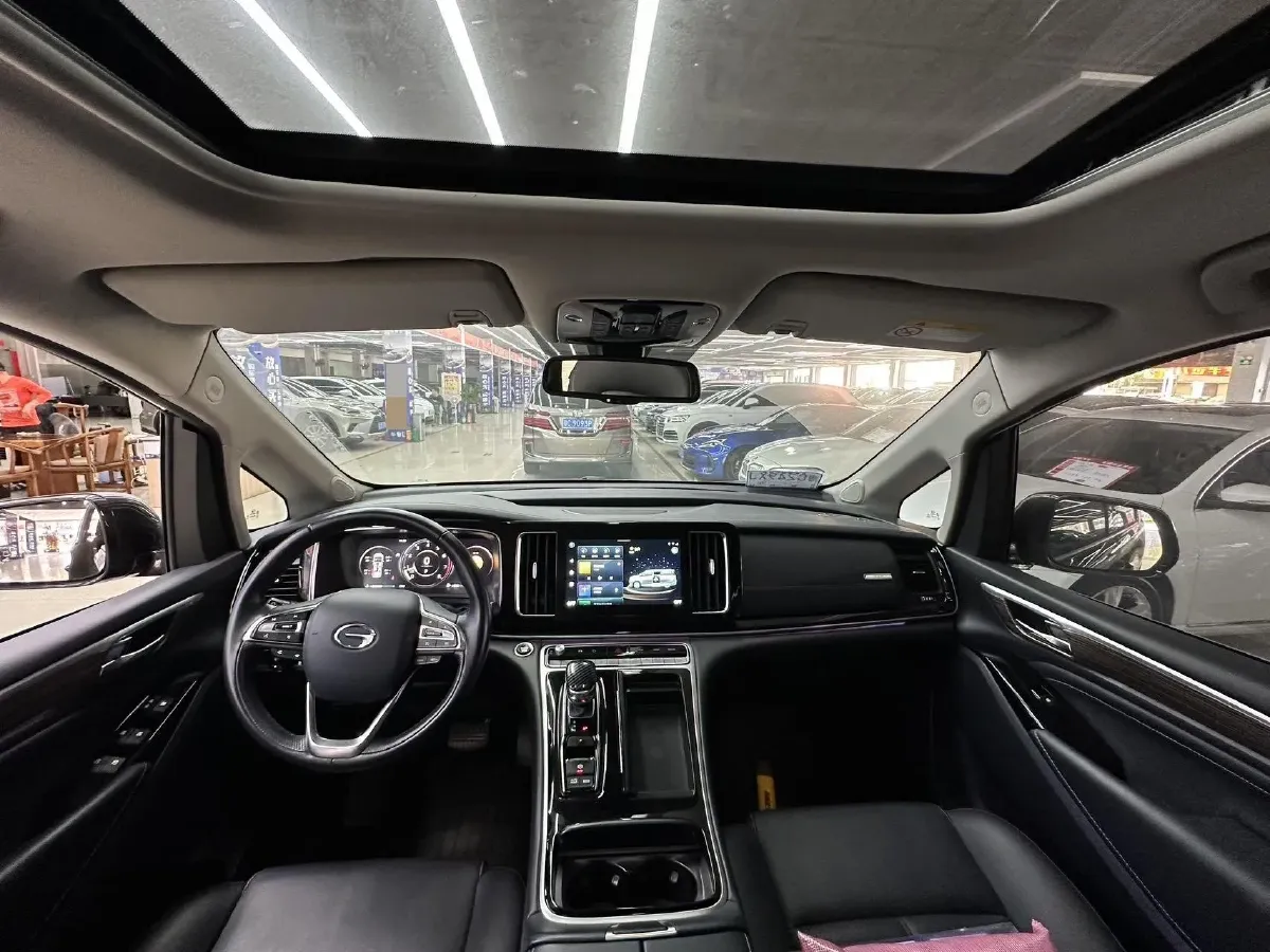 2021 GAC Trumpchi M8 2.0T 252HP L4 8AT,autocango,china used car exporter,china ev exporter,chinese used car exporter,chinese used ev exporter