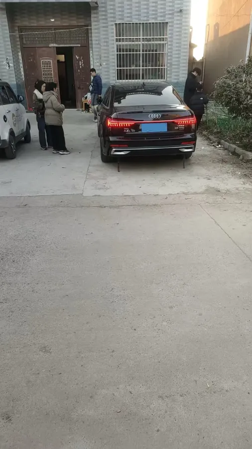 2023 Audi A6L 2.0T 245HP L4 7DCT,autocango,china used car exporter,china ev exporter,chinese used car exporter,chinese used ev exporter