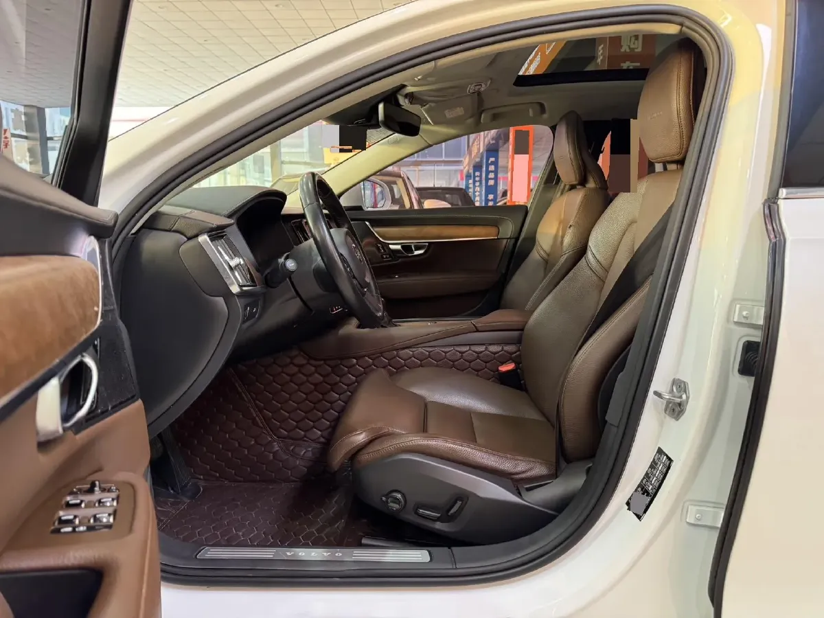 2020 Volvo S90 2.0T 254HP L4 8AT,autocango,china used car exporter,china ev exporter,chinese used car exporter,chinese used ev exporter