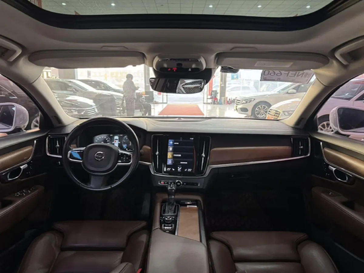 2020 Volvo S90 2.0T 254HP L4 8AT,autocango,china used car exporter,china ev exporter,chinese used car exporter,chinese used ev exporter
