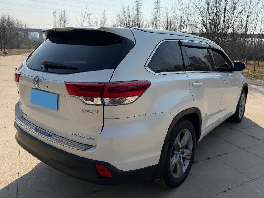 2019 HanTeng V7 1.5T 156HP L4 6AT,autocango,china used car exporter,china ev exporter,chinese used car exporter,chinese used ev exporter