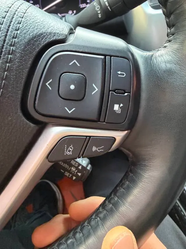 2019 HanTeng V7 1.5T 156HP L4 6AT,autocango,china used car exporter,china ev exporter,chinese used car exporter,chinese used ev exporter