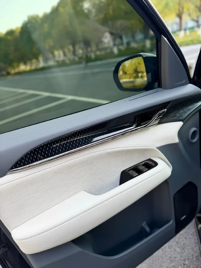 2024 Zeekr 009 BEV 108KWH,autocango,china used car exporter,china ev exporter,chinese used car exporter,chinese used ev exporter