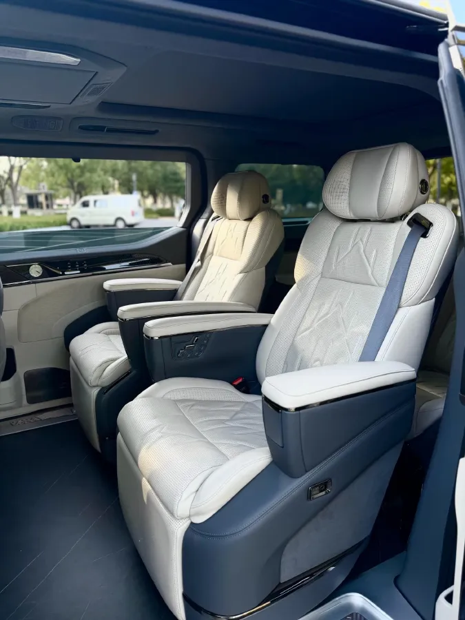 2024 Zeekr 009 BEV 108KWH,autocango,china used car exporter,china ev exporter,chinese used car exporter,chinese used ev exporter