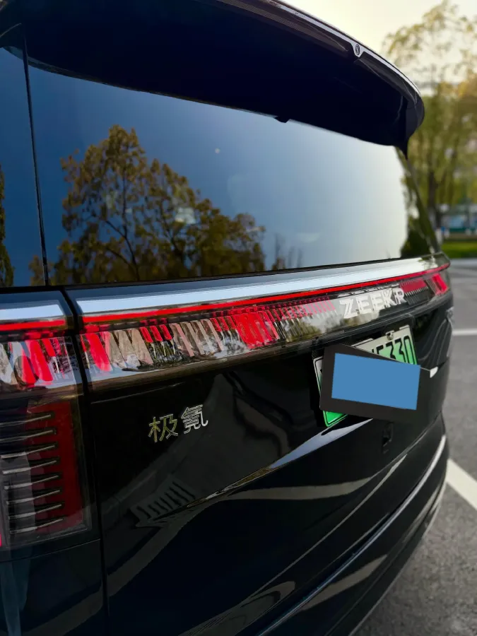 2024 Zeekr 009 BEV 108KWH,autocango,china used car exporter,china ev exporter,chinese used car exporter,chinese used ev exporter