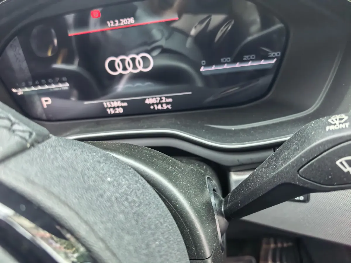 2022 Audi A4 2.0T 204HP L4 7DCT,autocango,china used car exporter,china ev exporter,chinese used car exporter,chinese used ev exporter