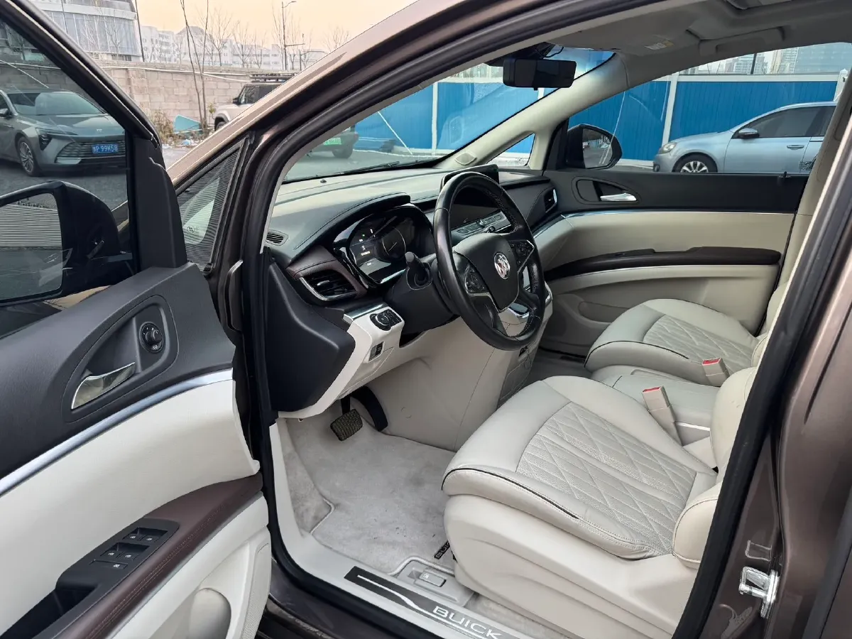 2023 Buick GL8 2.0T 237HP L4 9AT,autocango,china used car exporter,china ev exporter,chinese used car exporter,chinese used ev exporter