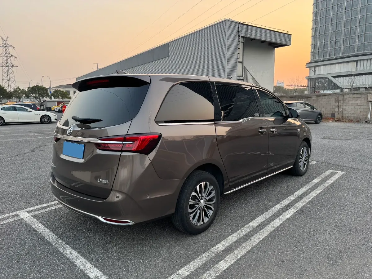 2023 Buick GL8 2.0T 237HP L4 9AT,autocango,china used car exporter,china ev exporter,chinese used car exporter,chinese used ev exporter
