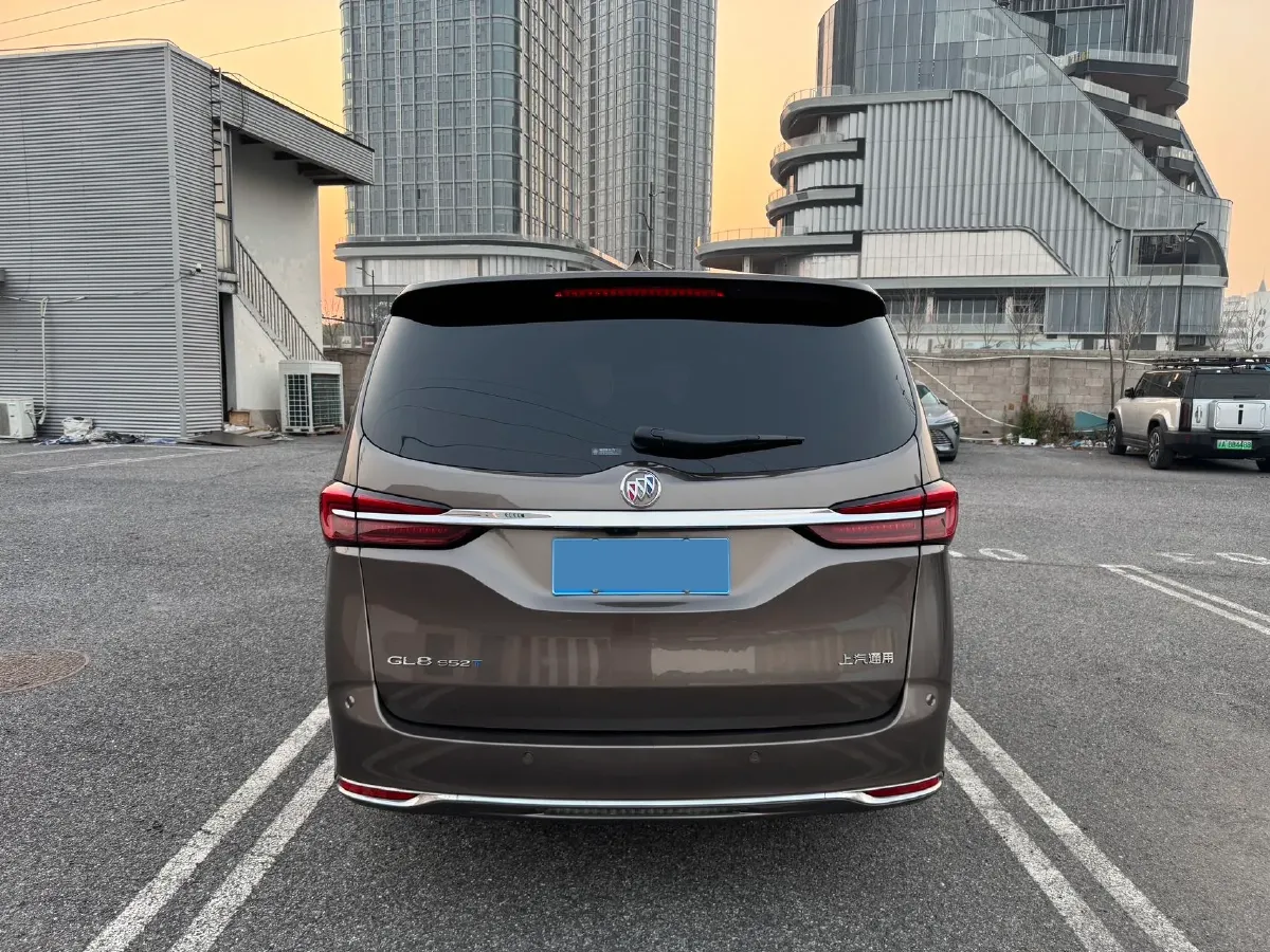 2023 Buick GL8 2.0T 237HP L4 9AT,autocango,china used car exporter,china ev exporter,chinese used car exporter,chinese used ev exporter