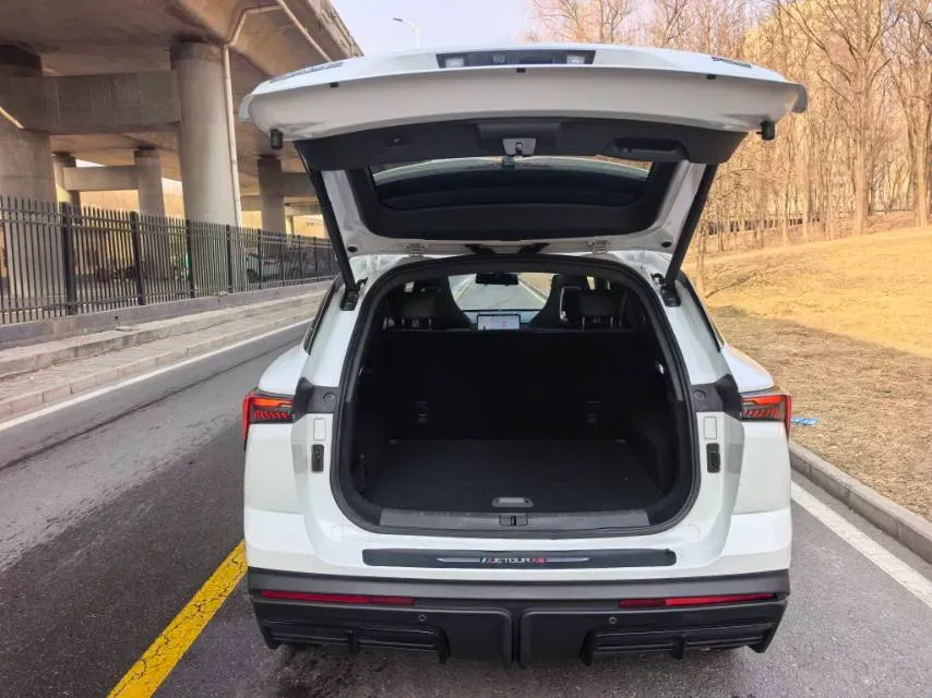 2023 Jetour DASHING 1.5T 156HP L4 6DCT,autocango,china used car exporter,china ev exporter,chinese used car exporter,chinese used ev exporter