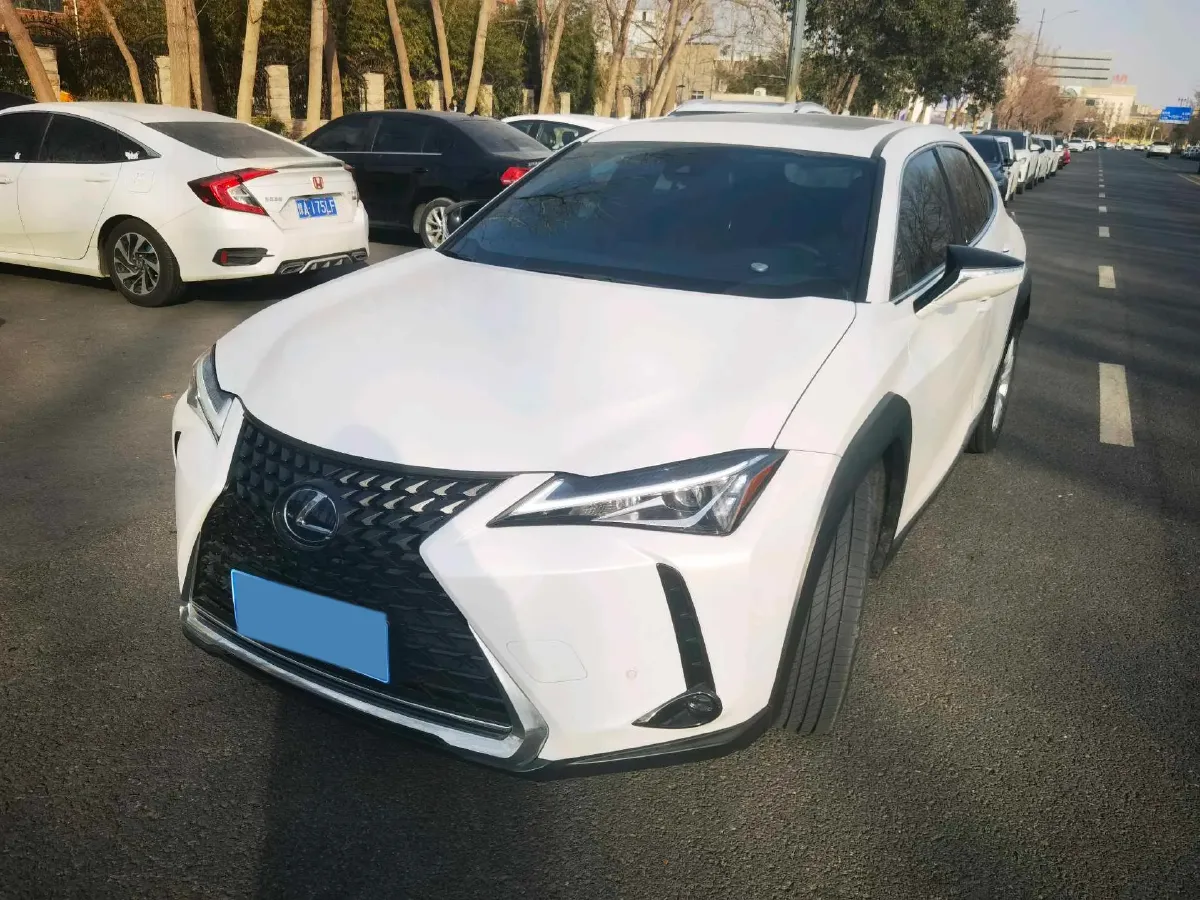 2020 Lexus UX 2.0L 146HP L4 E-CVT Hybrid,autocango,china used car exporter,china ev exporter,chinese used car exporter,chinese used ev exporter