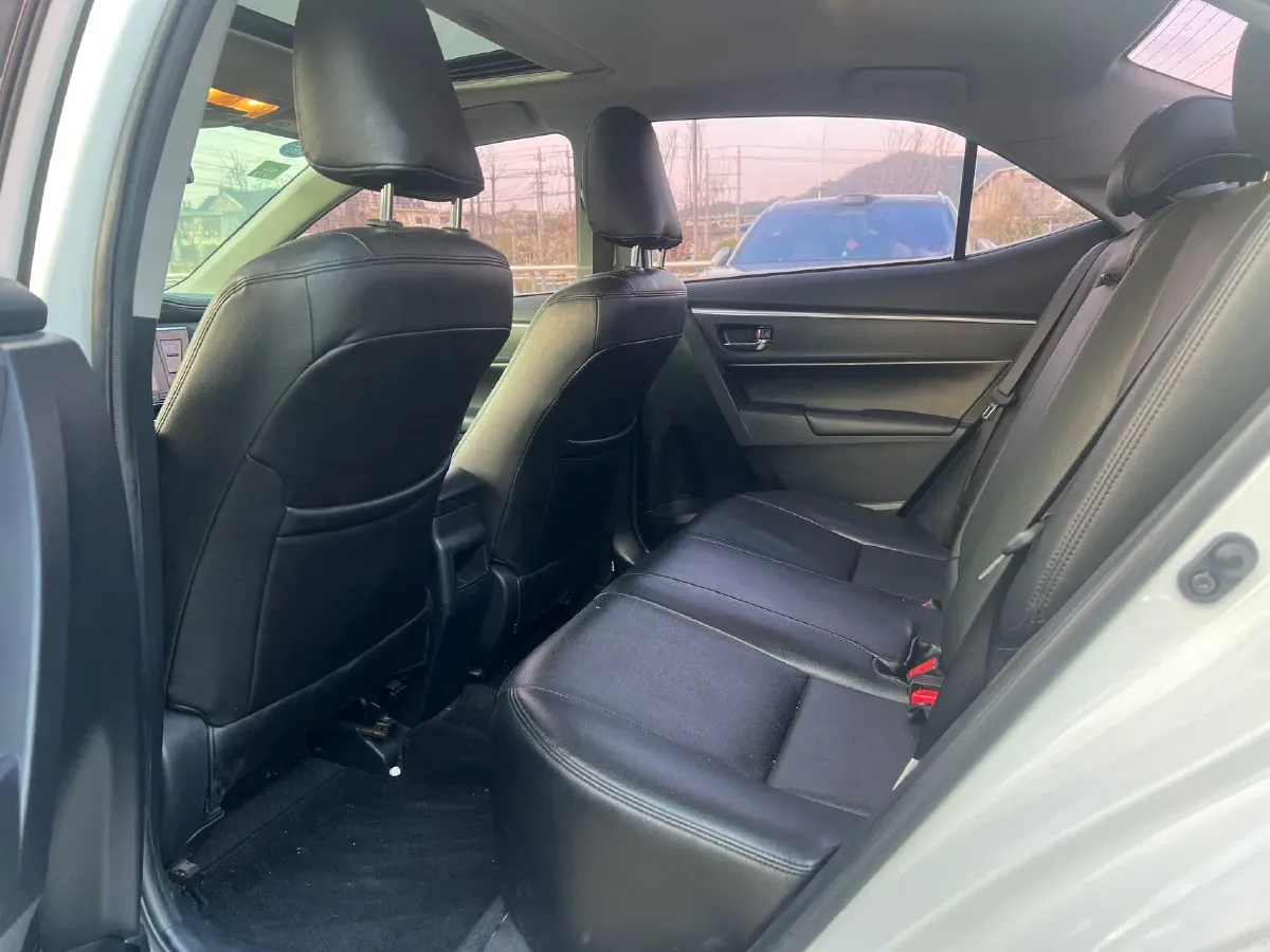 2017 Toyota Corolla 1.2T 116HP L4 CVT,autocango,china used car exporter,china ev exporter,chinese used car exporter,chinese used ev exporter